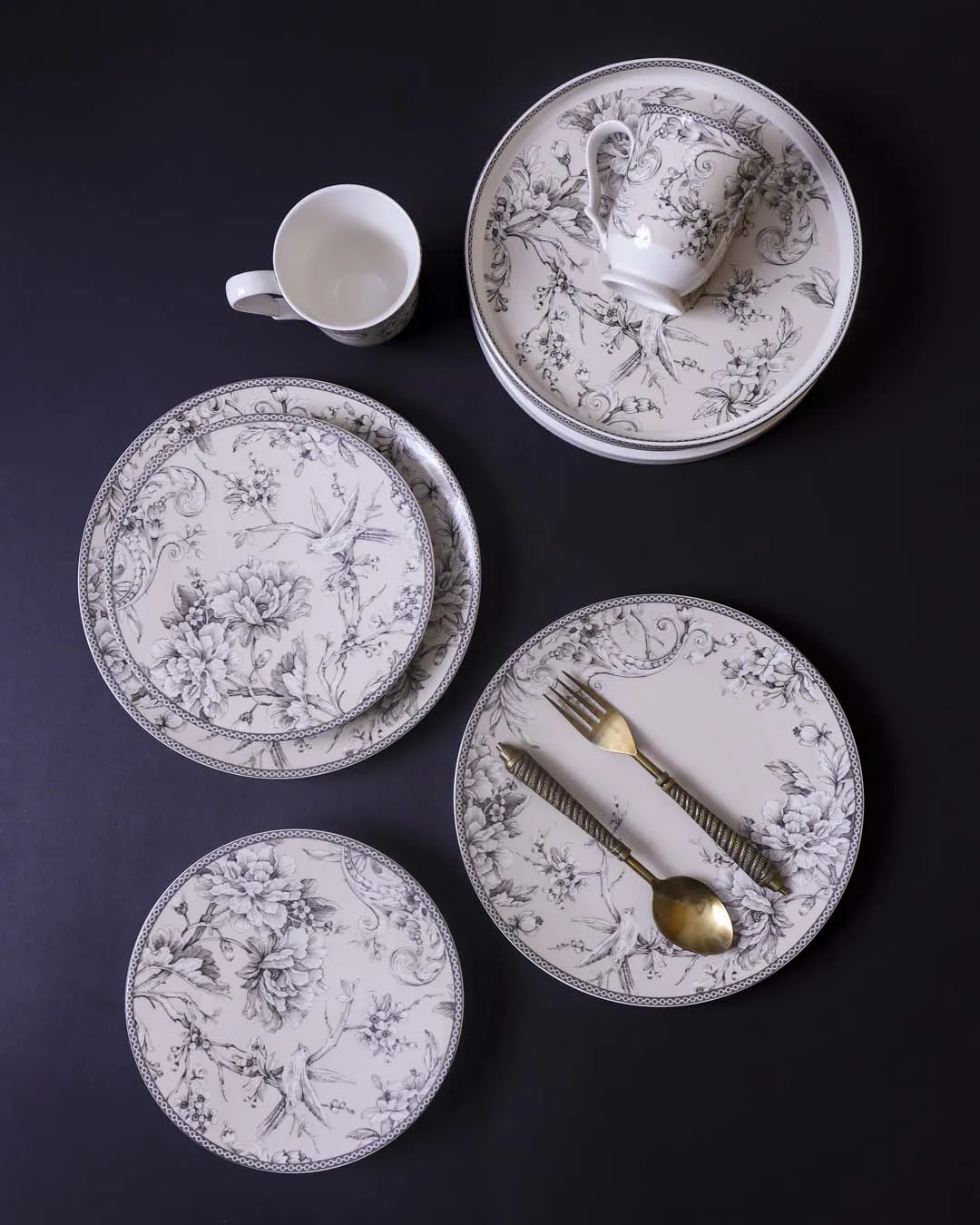 Adelaide Antique White Quarter Plate - Set of 6