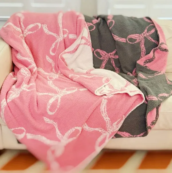 Bow Scalloped Coziest Blanket