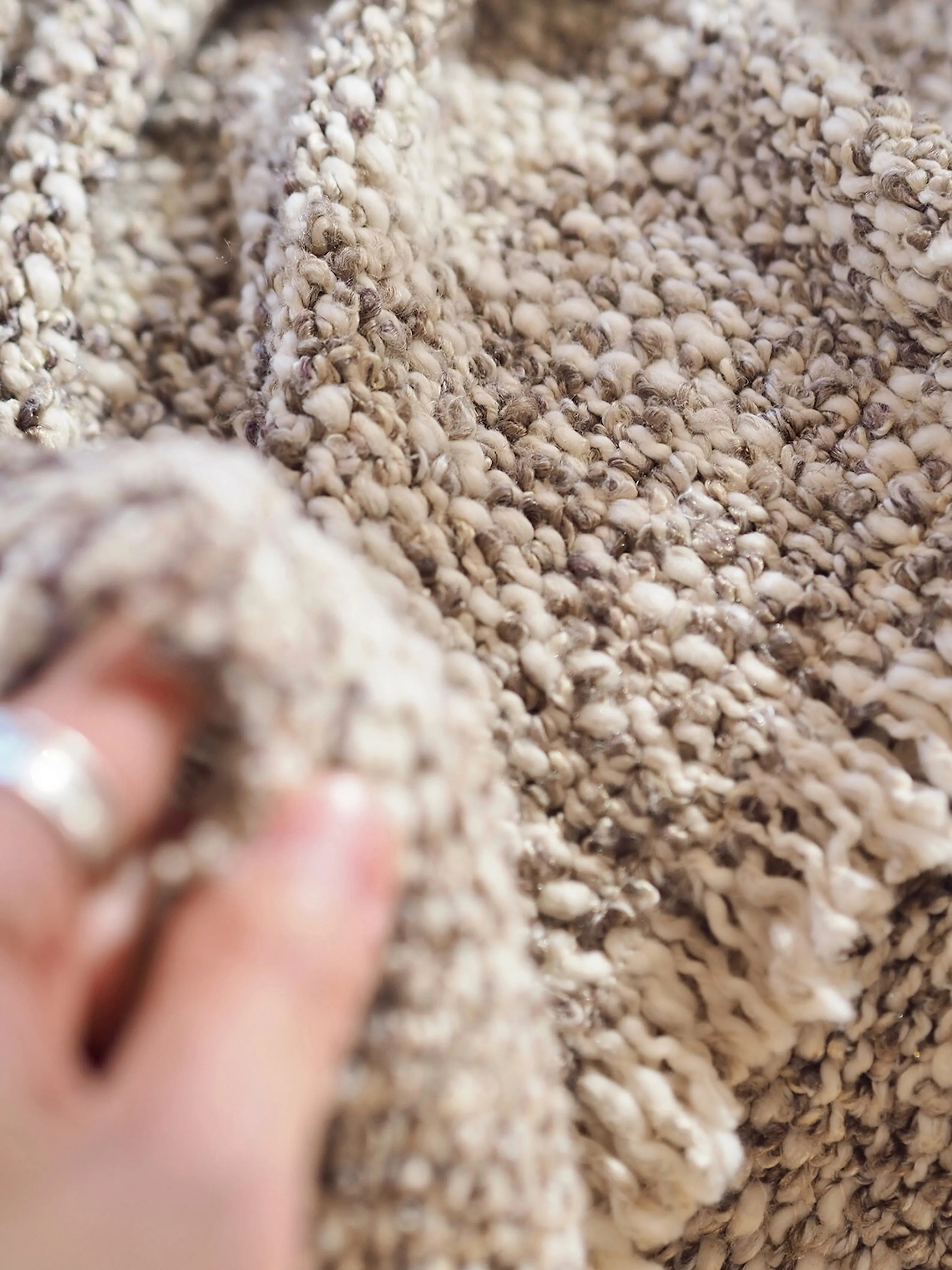 Brentwood Pebble Throw