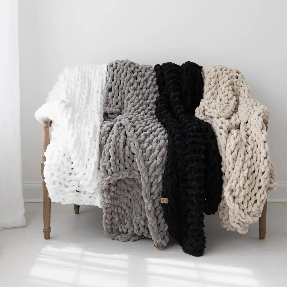 'Erla' Chenille Chunky Knit Quilt Blanket