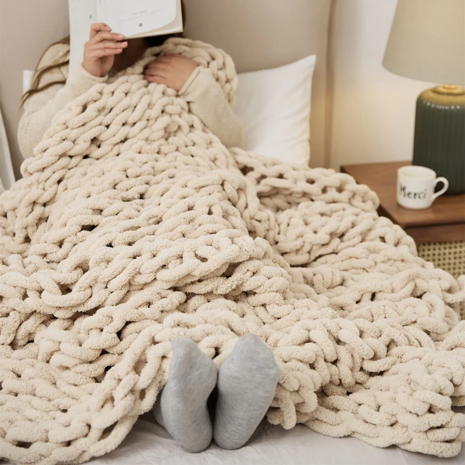 'Erla' Chenille Chunky Knit Quilt Blanket