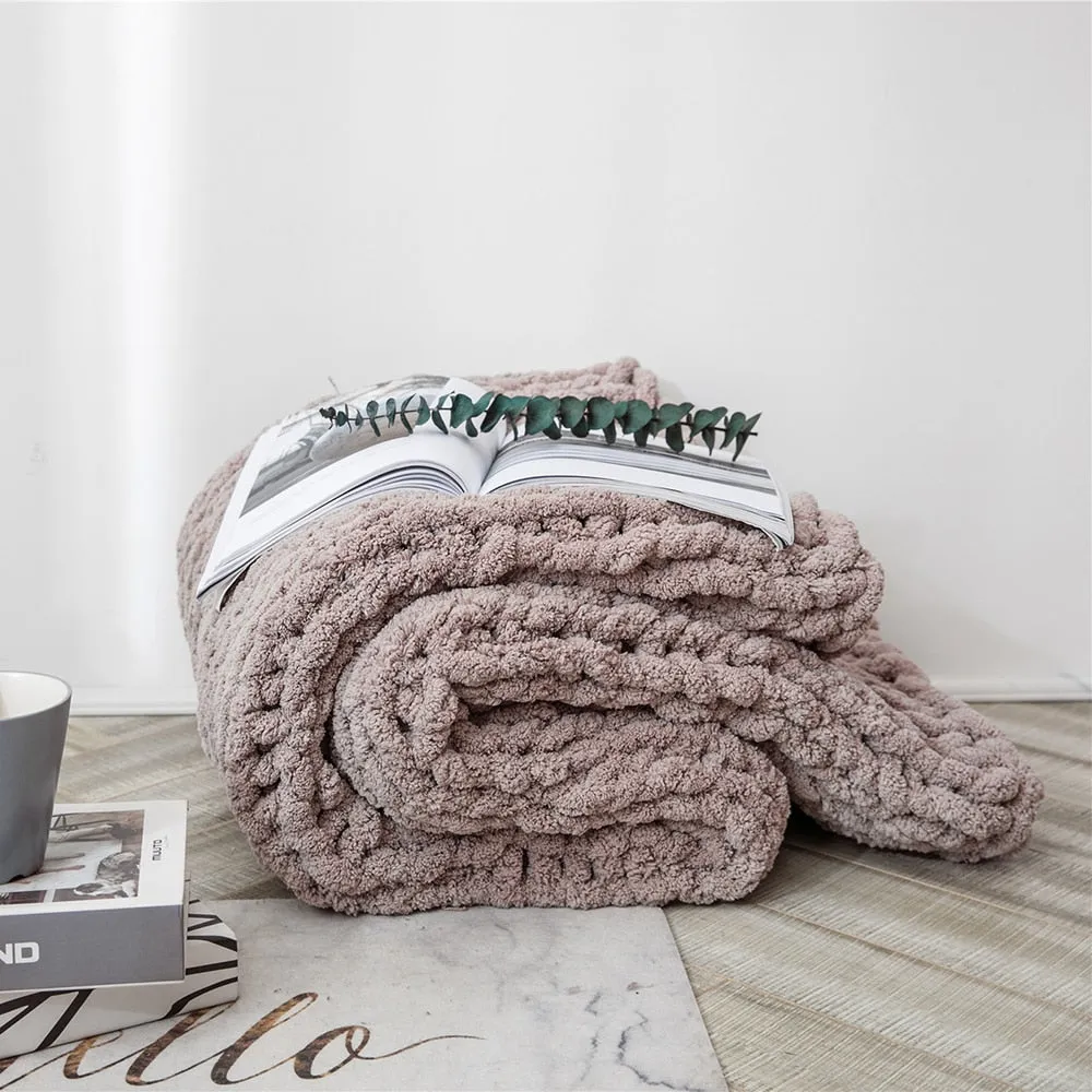 'Erla' Chenille Chunky Knit Quilt Blanket