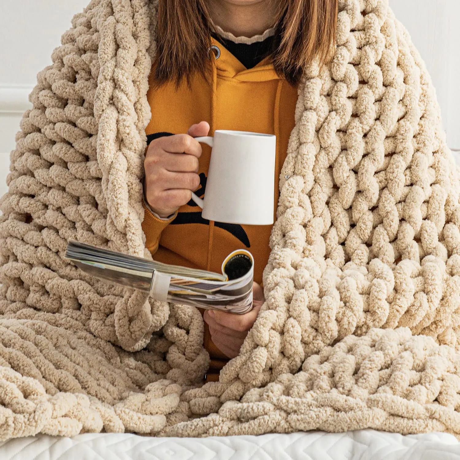 'Erla' Chenille Chunky Knit Quilt Blanket