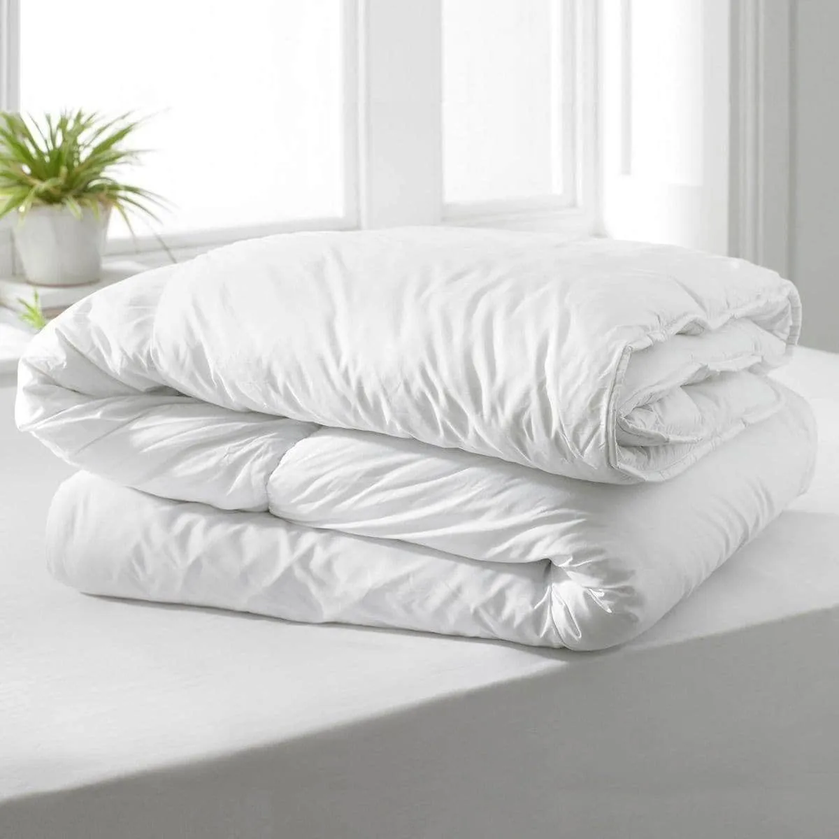 Luxury 100% Microfiber Filled 10.5/13/5 Tog Duvets (All sizes)